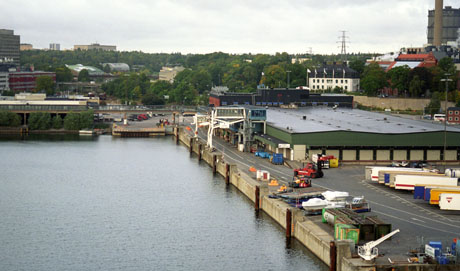 30 -Docks bow-in at Stockholm